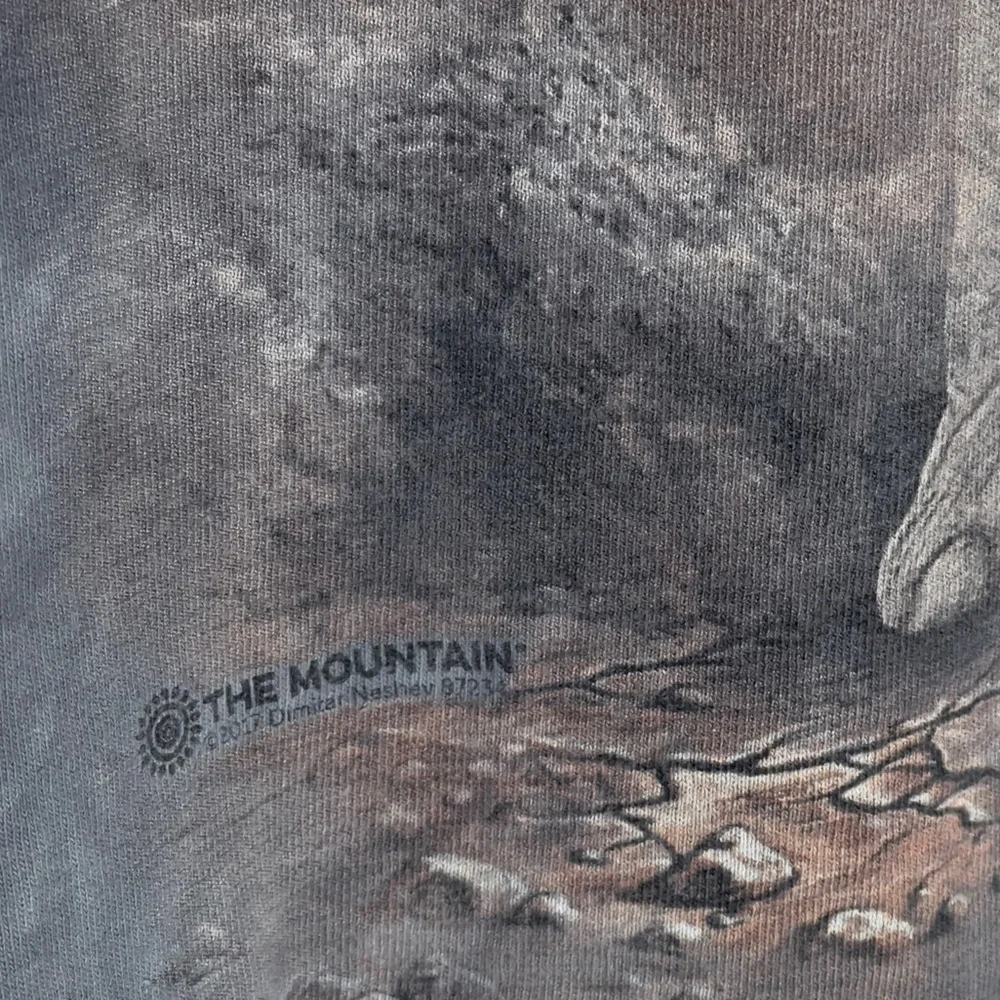 The Mountain Tie Dye Elephant 🐘 Size Medium Short Sleeve Tee - Picture 4 of 8